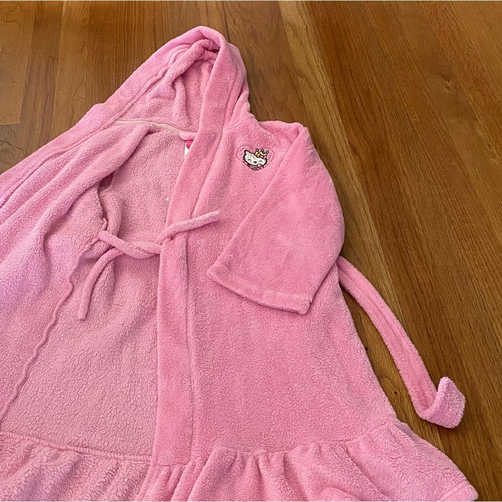 Macy’s Hello Kitty Princess Hooded Robe - Picture 5 of 8